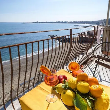 Apartmán Loft Panorama Di Naxos Giardini Naxos